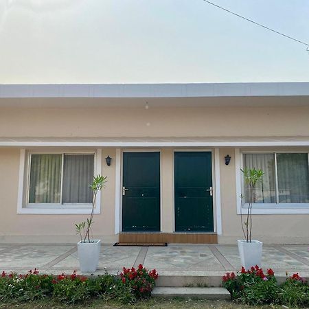 The Bougainvillea Cottage Farmstay Near Dehradun , 2 Bedroom Private Cottage Next To Fields And Orchards With Hill Views Exterior photo